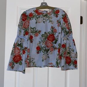 Beautiful blouse size S